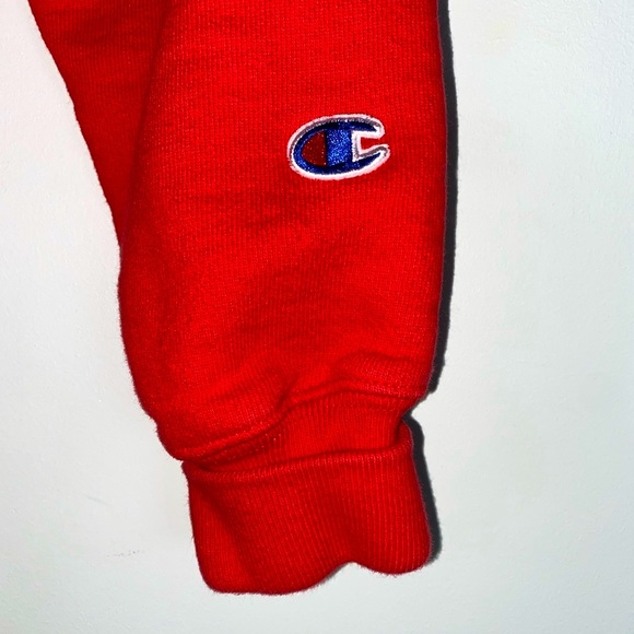 Red Champion Crewneck Sweater (S) - Picture 4 of 4